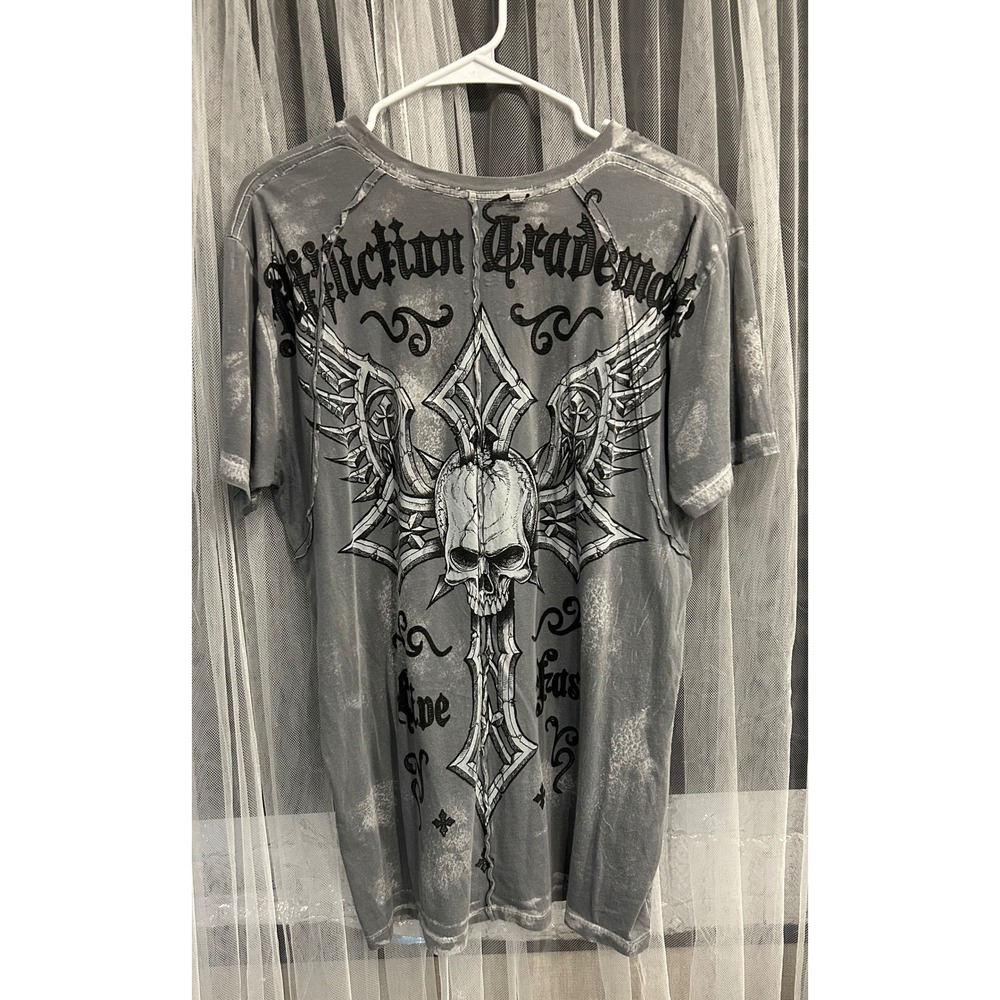 Affliction Live Fast Mens Gray Skull Cross Graphic T-Shirt Acid Wash Size L. 52